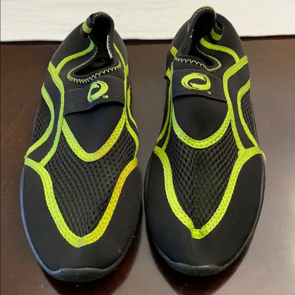 Youth water shoes